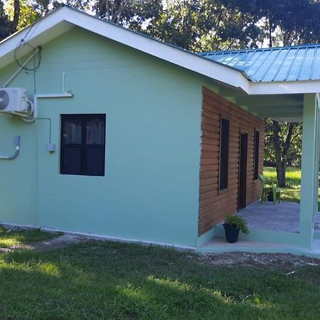 Mahogany Villas Punta Gorda Eksteriør billede