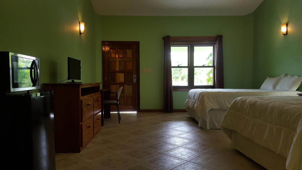 Mahogany Villas Punta Gorda Eksteriør billede
