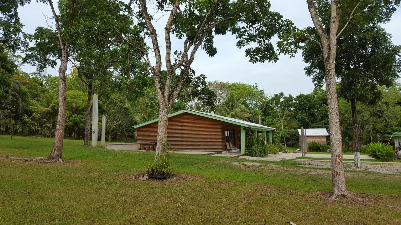 Mahogany Villas Punta Gorda Eksteriør billede