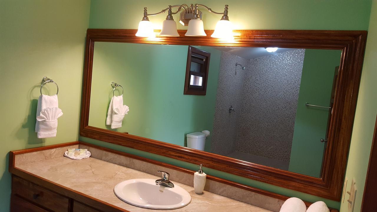 Mahogany Villas Punta Gorda Eksteriør billede
